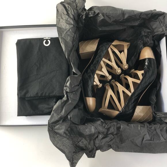 Chanel Quilted CC Logo 2017 Cruise Patent Leather Maryjane Platform Pumps 36.5 - Picture 11 of 11